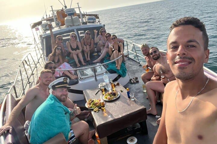 4-Hour Agadir Boat Trip with Lunch, Fishing & Snorkeling