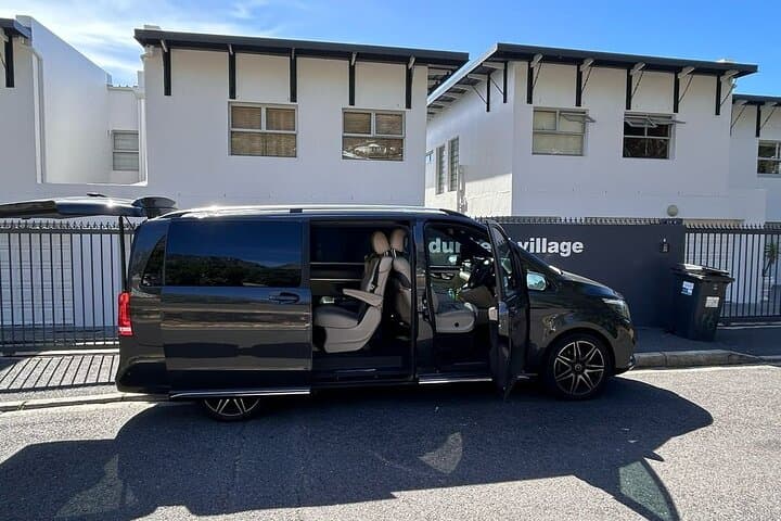 Cape Town Chauffeur Drive: Private Airport & City Transfers with Flexible Sightseeing photo 2
