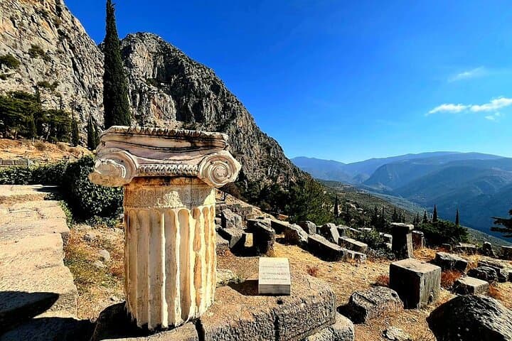 Delphi and Arachova Day Trip from Athens: Oracle Ruins, Mount Parnassus Views & Arachova Lunch