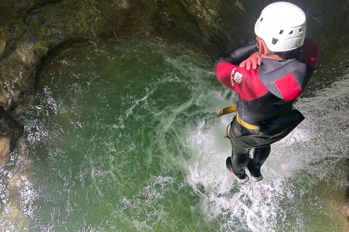 Canyoning Les Écouges (Vercors): Full-Day Descent of Waterfalls, Jumps & Rappels photo 3