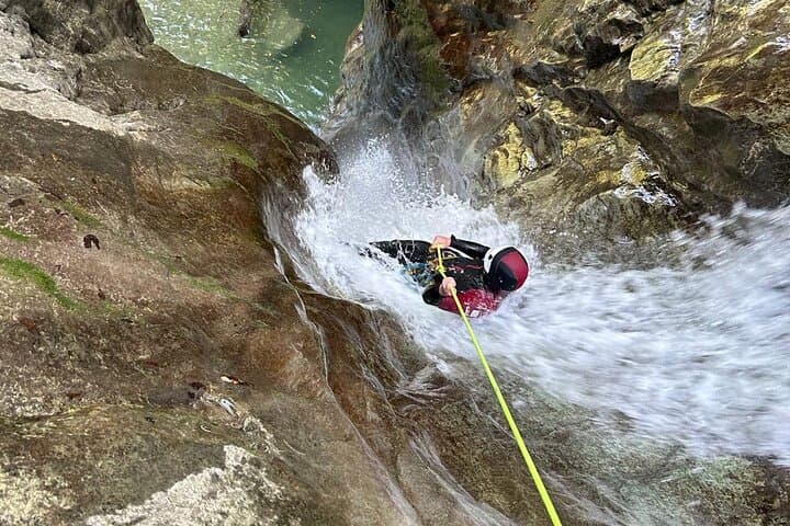 Canyoning Les Écouges (Vercors): Full-Day Descent of Waterfalls, Jumps & Rappels photo 4
