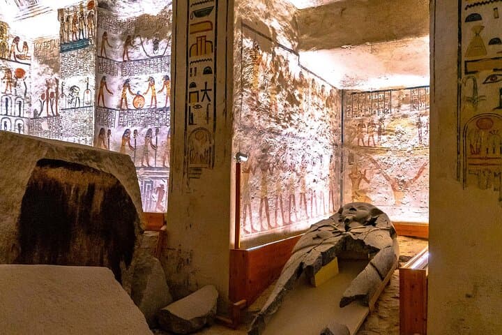 4-Day Egypt Adventure: White Desert, Luxor & Abu Simbel from Cairo photo 5