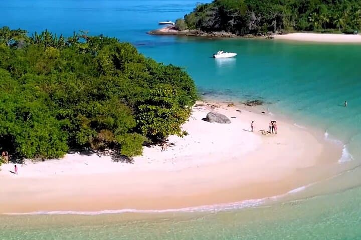 Super Blue Lagoon Angra dos Reis Private Boat Tour Guide photo 3