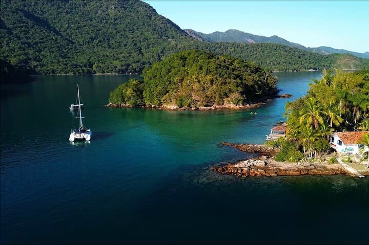 Super Blue Lagoon Angra dos Reis Private Boat Tour Guide photo 6