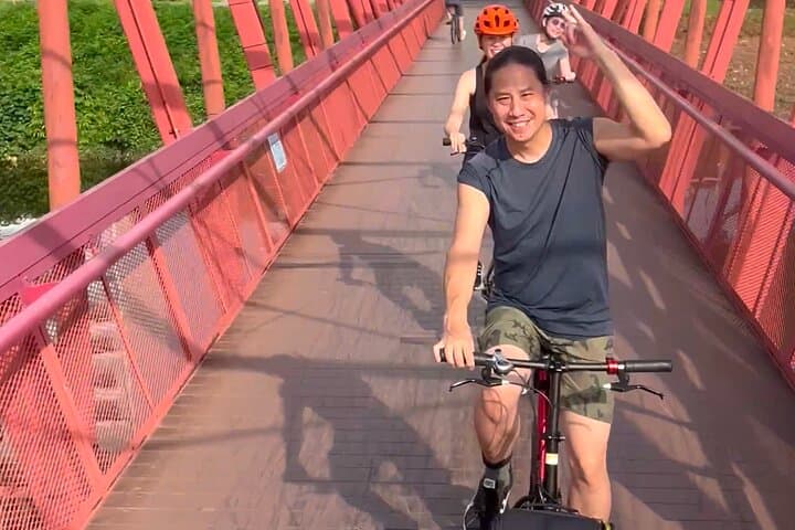Singapore Sunrise Ride: Punggol Promenade to Coney Island Cycling Tour photo 6