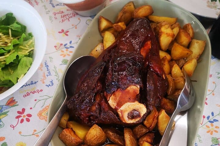 Douro River Pinhão Boat, Lunch & Wine Tour — Half-Day Quinta Tasting photo 5