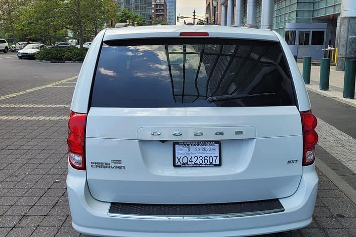 Times Square to Newark Liberty (EWR): Private Transfer from Midtown Manhattan photo 4