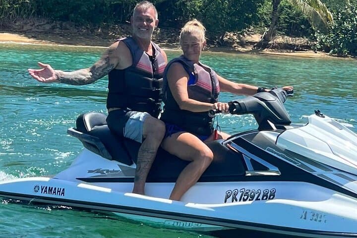 Jet Ski Tour on Vieques: Northwest Coast & Green Beach Adventure photo 5