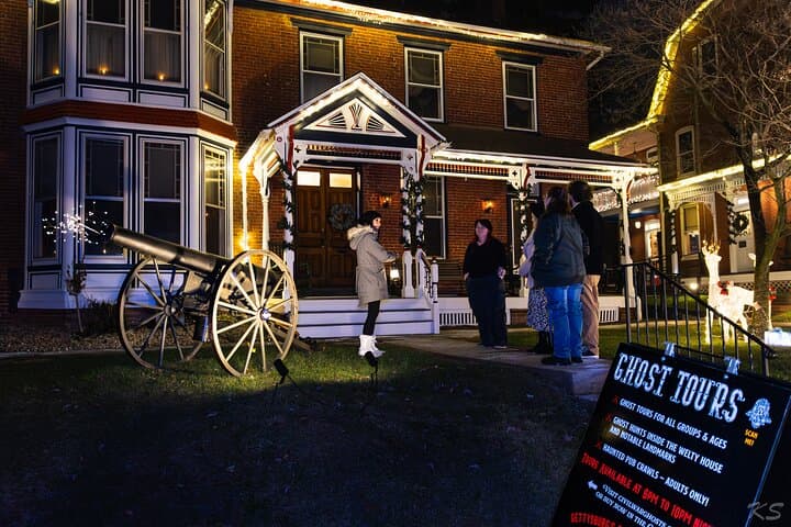 Gettysburg Haunted Pub Crawl: Civil War Ghosts, Pubs & Historic Night Tour photo 2