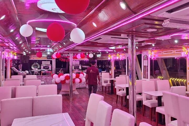 Dubai Dhow Cruise Goldfish: Evening Dinner Cruise on Dubai Creek & Marina photo 2
