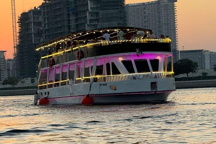 Dubai Dhow Cruise Goldfish: Evening Dinner Cruise on Dubai Creek & Marina photo 4
