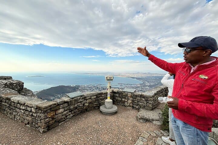 Table Mountain & Diamond Museum Tour — Half-Day Cableway and Jewelry Experience in Cape Town