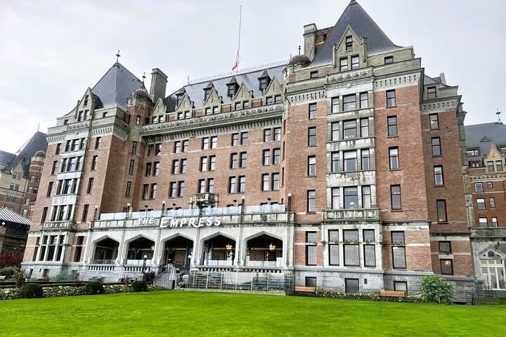 Victoria City Highlights: Empress, Chinatown & Craigdarroch Castle — 2-Hour Private Tour photo 1