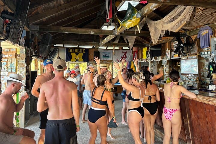 Rose Island Boat Party & Floating Bar — Nassau's Beach and Boat Day Escape photo 5