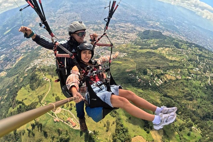 Paragliding Over Medellín from San Félix: Tandem Flight Above the Aburrá Valley photo 1