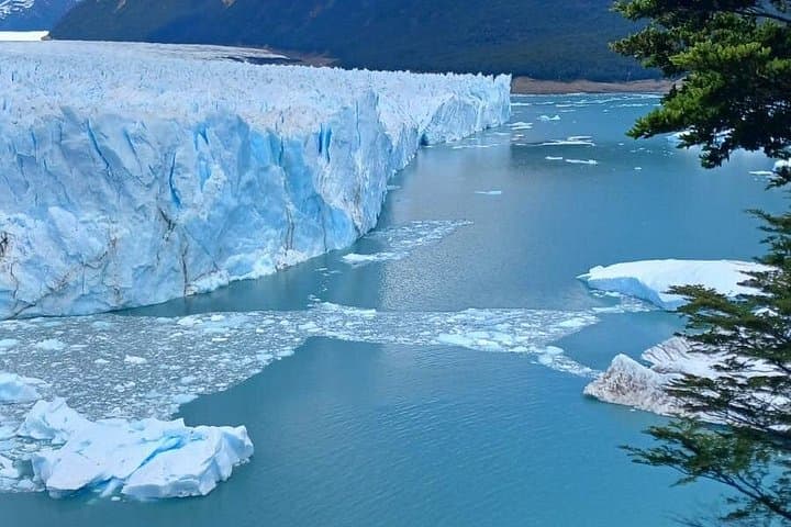 Perito Moreno Glacier Full-Day Tour from El Calafate
