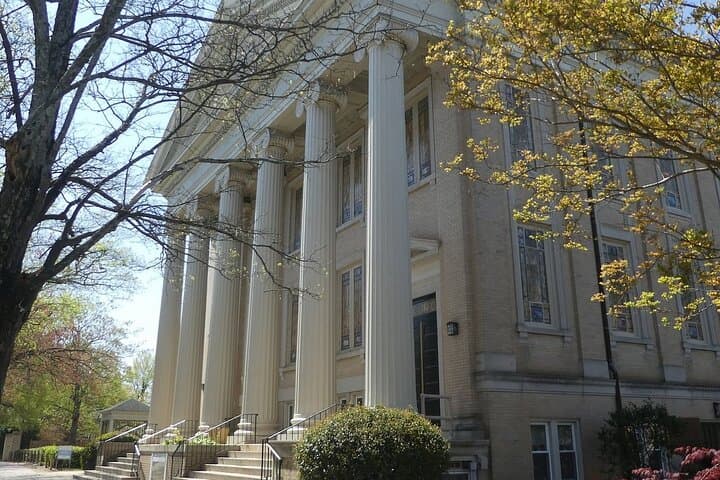 Chapel Hill Historic Churches Walking Tour: Architecture & Local Stories photo 5