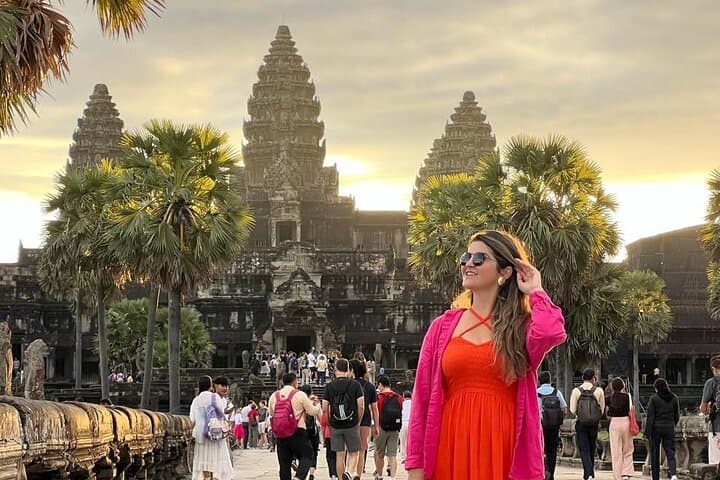 Vietnam Cambodia and Laos 15-Day Small-Group Spanish Cultural Journey photo 1