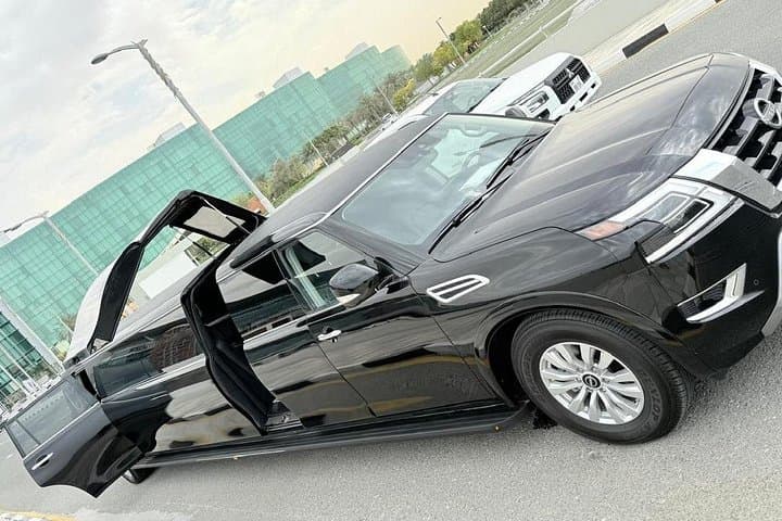 Arrive Like a VIP: Stretch Limousine Transfers from Dubai Airport photo 6