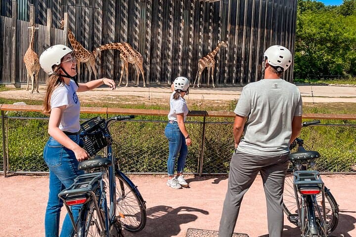 Lyon Bike Ride: Parc de la Tête d'Or & Riverbanks (2-Hour) photo 1