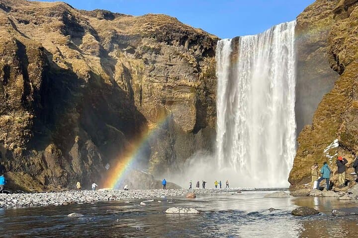 Private South Coast Tour Iceland: Seljalandsfoss, Skogafoss & Black Sand Beaches