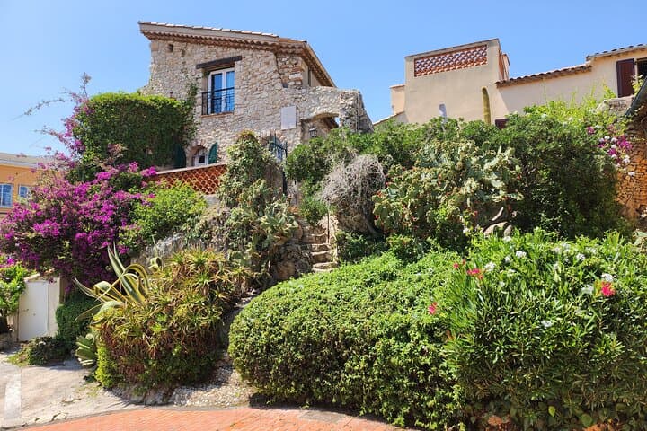 Colourful Excursion on the French Riviera: Nice, Antibes & Saint-Paul-de-Vence Day Tour photo 2