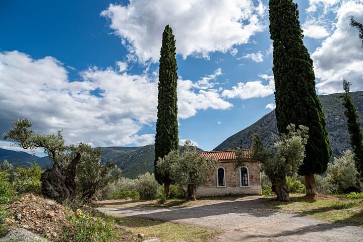 Mountain Biking Mt. Parnassos: Arachova to Eptastomos Cave photo 2