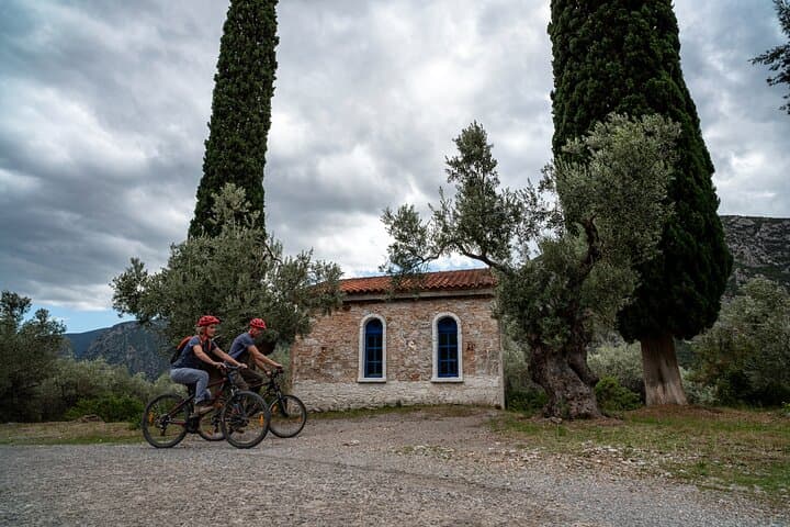 Mountain Biking Mt. Parnassos: Arachova to Eptastomos Cave photo 4