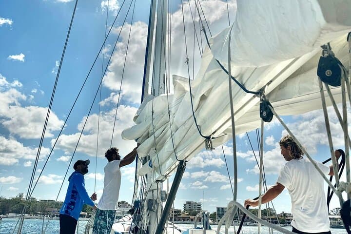 Learn to Sail in Cancun: 4-Hour Practical Sailing Classes to Isla Mujeres photo 5