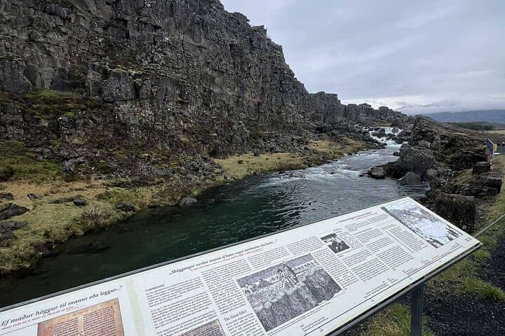 Private Golden Circle Tour from Reykjavik — Thingvellir, Geysir & Gullfoss in One Day photo 4