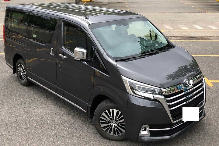 Private Minibus Transfer: Dubai City Center to DXB photo 6