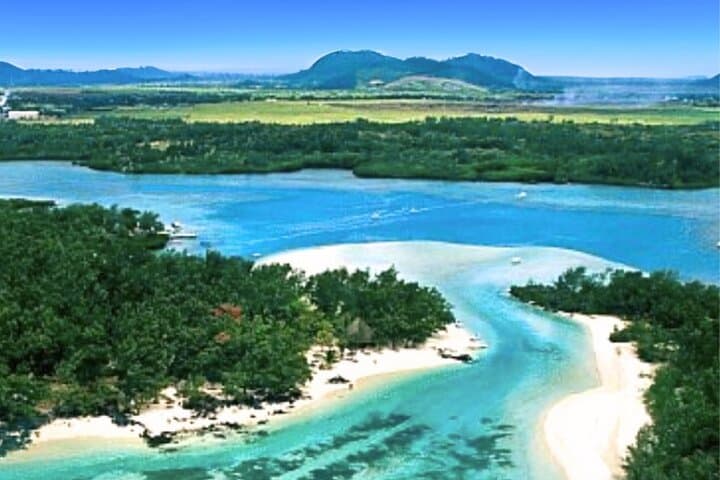 Private Speedboat to Ile aux Cerfs & Five Islands — Full-Day from Shandrani photo 4
