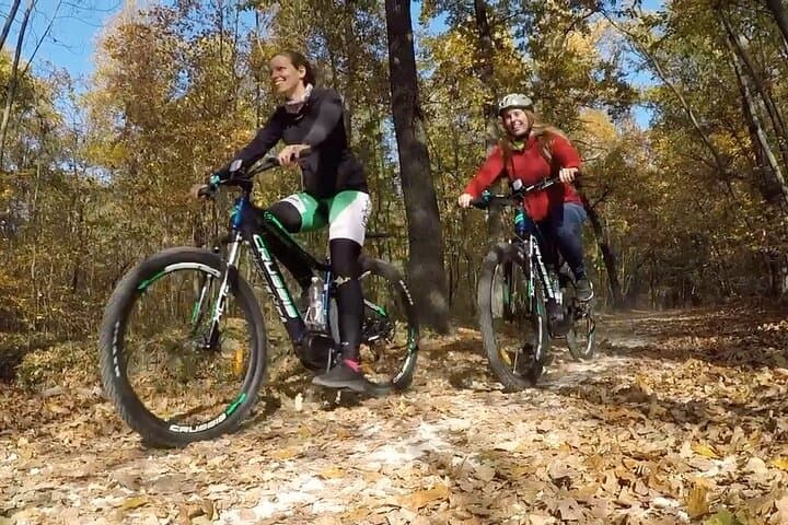 Budapest E-Mountain Biking in the Buda Hills — Elisabeth Lookout E‑Bike Tour photo 2