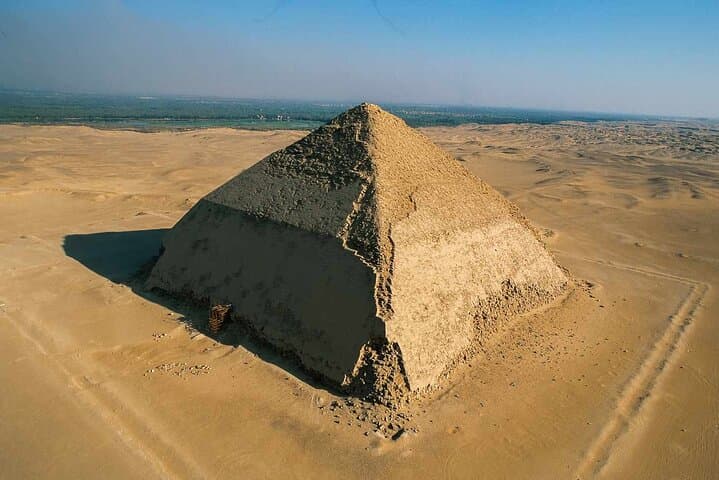 Full-Day Pyramids Adventure: Giza, Saqqara & Dahshur Private Tour