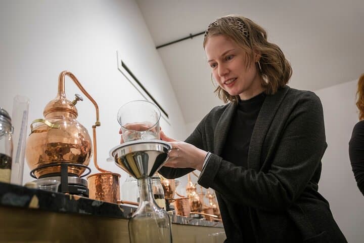 Make Your Own Gin at Edinburgh Gin Distillery: Hands-On Gin Lab Experience photo 2