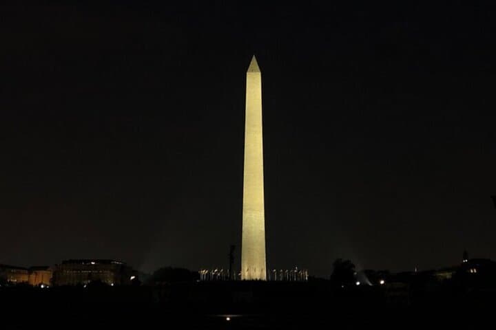 Washington DC Night Monument Tour: Semi-Private Evening Lights Experience photo 5