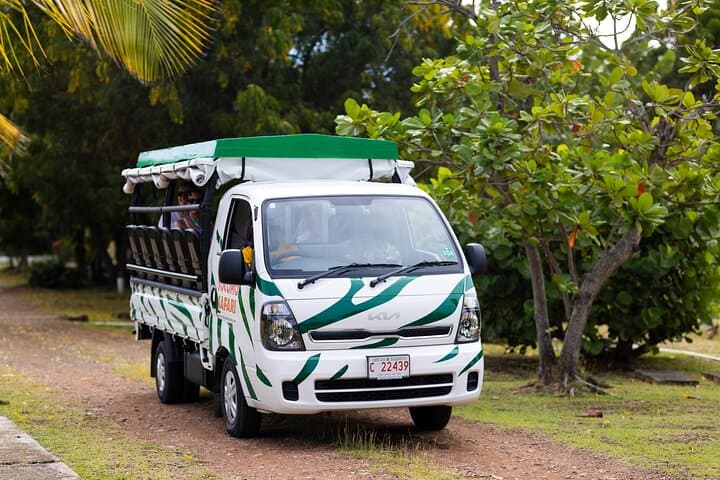 SoCoHo Jeep Safari Antigua — Betty's Hope, Devil's Bridge & Long Bay Beach photo 5