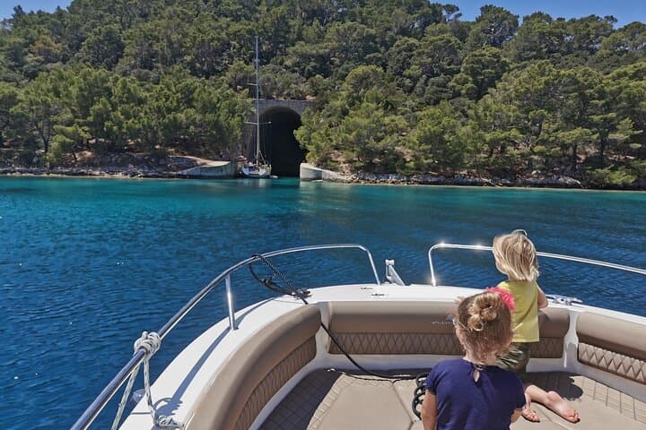 Elaphite Islands Private Speedboat Tour from Dubrovnik