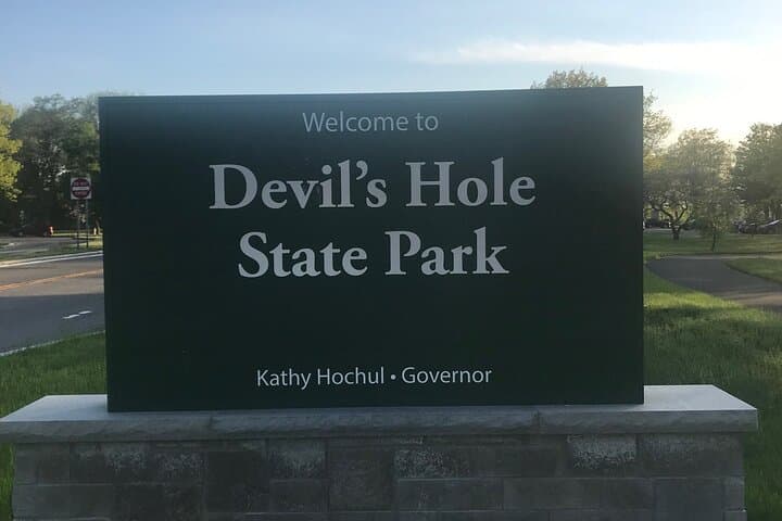 Devil's Hole to Whirlpool Loop: Hike 400+ Stone Steps into Niagara Gorge photo 2