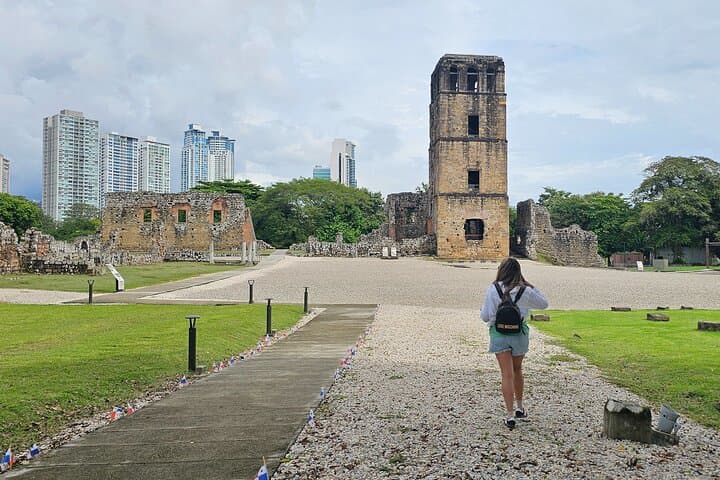 Panama City Highlights: Miraflores Locks, Casco Viejo & Amador Causeway Day Tour photo 3