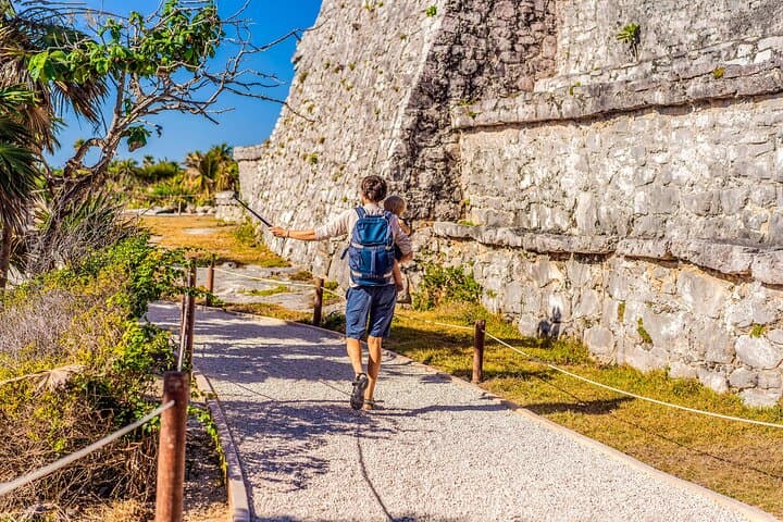 Self-Guided Tulum Ruins Walking Tour with Audio Guide — Independent Archaeological Walk photo 4