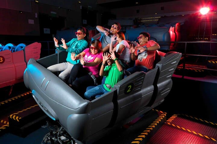 Sentosa Deluxe Day Tour: Cable Car, Madame Tussauds, SkyHelix & Speedboat photo 4