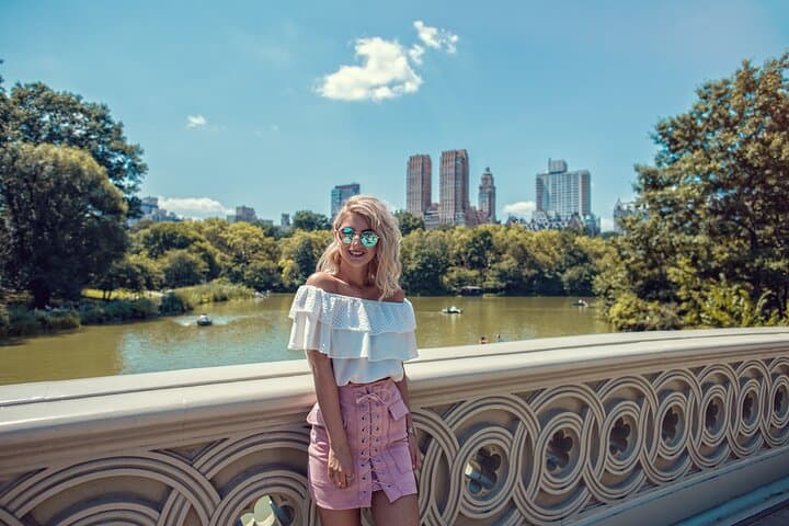 Central Park Private Photoshoot: Professional Portraits in NYC's Iconic Park photo 2