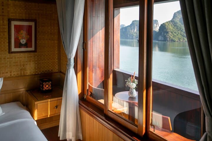 Private 3-Day Halong Bay Explorer — Kayak, Caves & Ba Ham Lakes photo 4