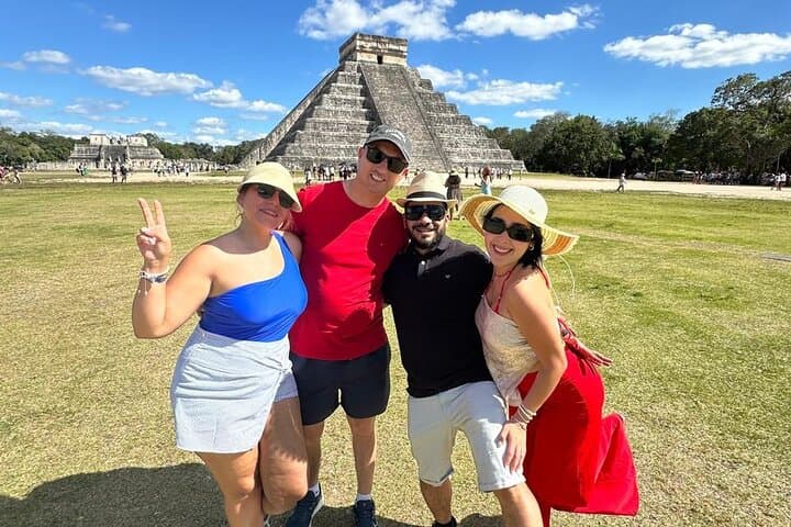 Chichen Itza, Cenotes Suytún & Ik-Kil: Full-Day Tour from Cancun photo 4
