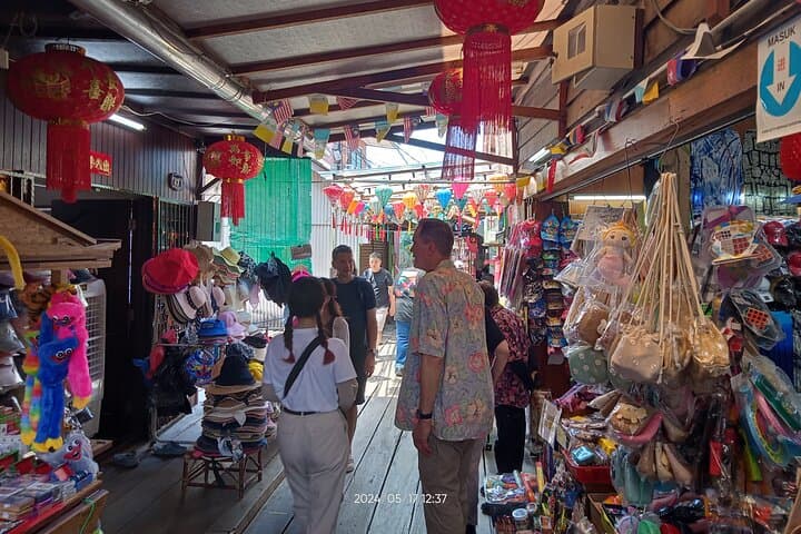 Penang Flexible 6-Hour Private Tour — George Town, Penang Hill & Heritage photo 2
