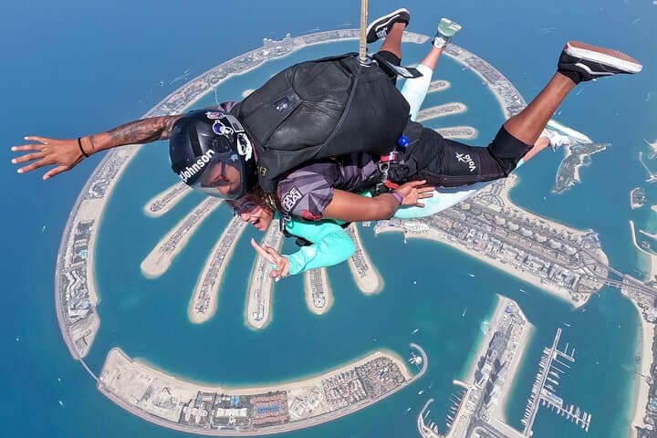 13,000-Foot Tandem Skydive Over Palm Jumeirah — Ultimate Guide