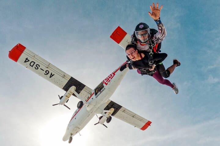 13,000-Foot Tandem Skydive Over Palm Jumeirah — Ultimate Guide photo 3