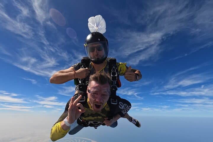 13,000-Foot Tandem Skydive Over Palm Jumeirah — Ultimate Guide photo 4