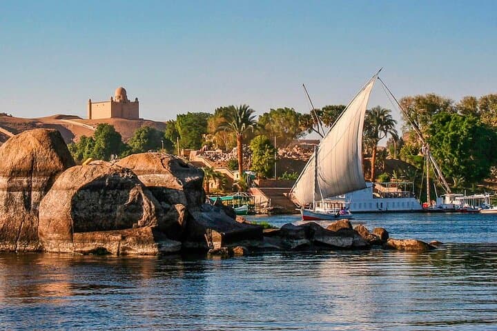 Day Trip to Aswan from Luxor: Edfu, Kom Ombo & Philae Temple